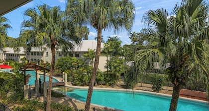 Mango Lagoon Resort - Tropical Bliss Near Palm Cove Esplanade