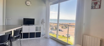 Les pieds dans le sable: Appartement Vue Mer 1 chambre 1 cabine