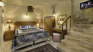 Standard Double Room, 1 Bedroom | Egyptian cotton sheets, premium bedding, Select Comfort beds - Aladino Cave Suites (Ürgüp)