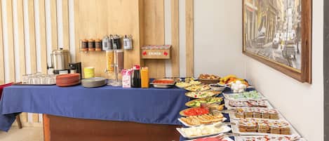 Petit déjeuner buffet compris tous les jours