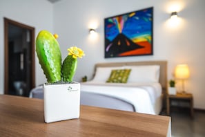 Habitación City | Escritorio, espacio para trabajar con un portátil, cortinas opacas