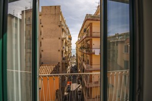Deluxe Room | Balcony view - B&B Arco dei Pinto (Salerno)