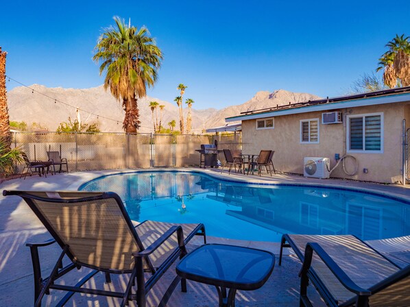 Piscine extérieure, piscine chauffée