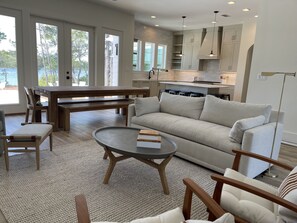 Smart TV, videojuegos y libros 