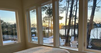 Luxury home on Dune Lake connected to Gulf/Pool/ Short Paddle or Walk to Beach