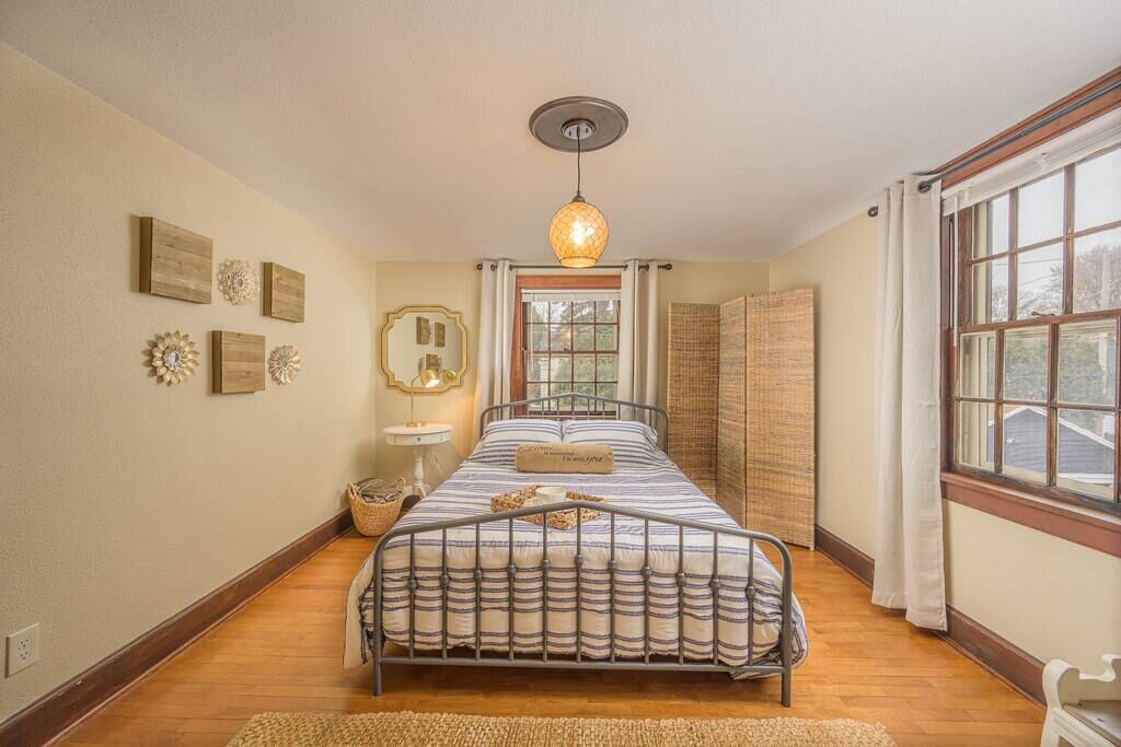 Downtown Glam at Lawrence