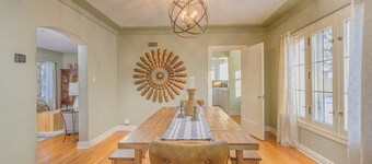 Traveler Oasis Downtown Area Spacious Home, PAC