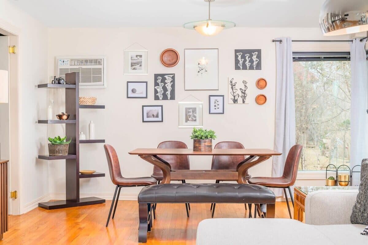 TV, fireplace, offices