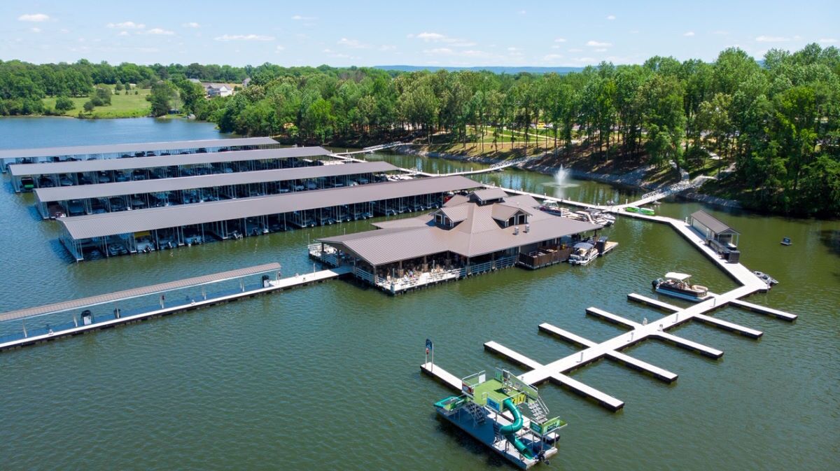 Marina/club náutico