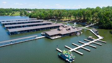 Marina/club náutico