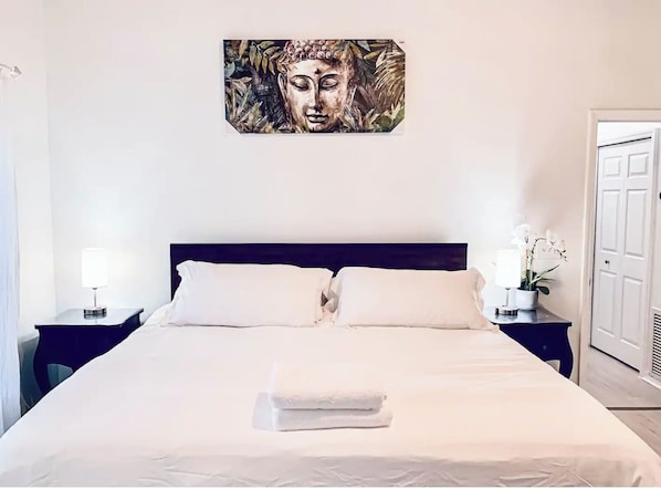 2 bedrooms, iron/ironing board, WiFi, bed sheets
