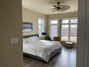 4 Schlafzimmer, Schreibtisch, Bügeleisen/Bügelbrett, kostenloses WLAN