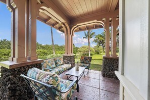 Terrace/patio - Includes Mauna Lani Beach Club Pass.  Kulalani 1805 (Mauna  Lani Resort)