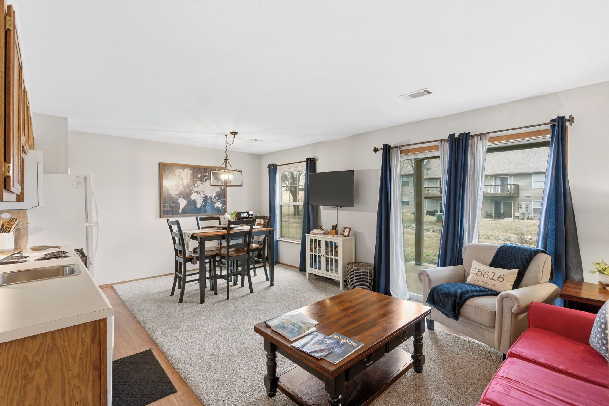 Smart TV, DVD player