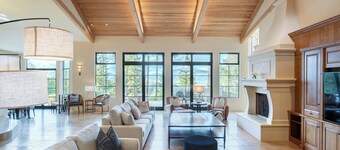 Stunning Dry Creek Road Estate