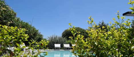 Alberca al aire libre