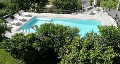 Wonderful open space with swimming pool, barbecue garden ample private parking.