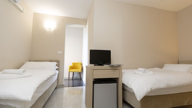 Free WiFi, individually furnished - Beach Hotel Božikovina (Podstrana)