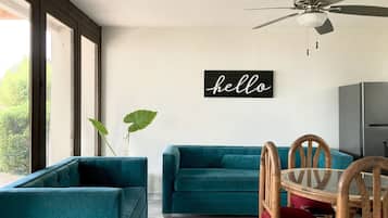 Kabin Tradisional | Ruang makan