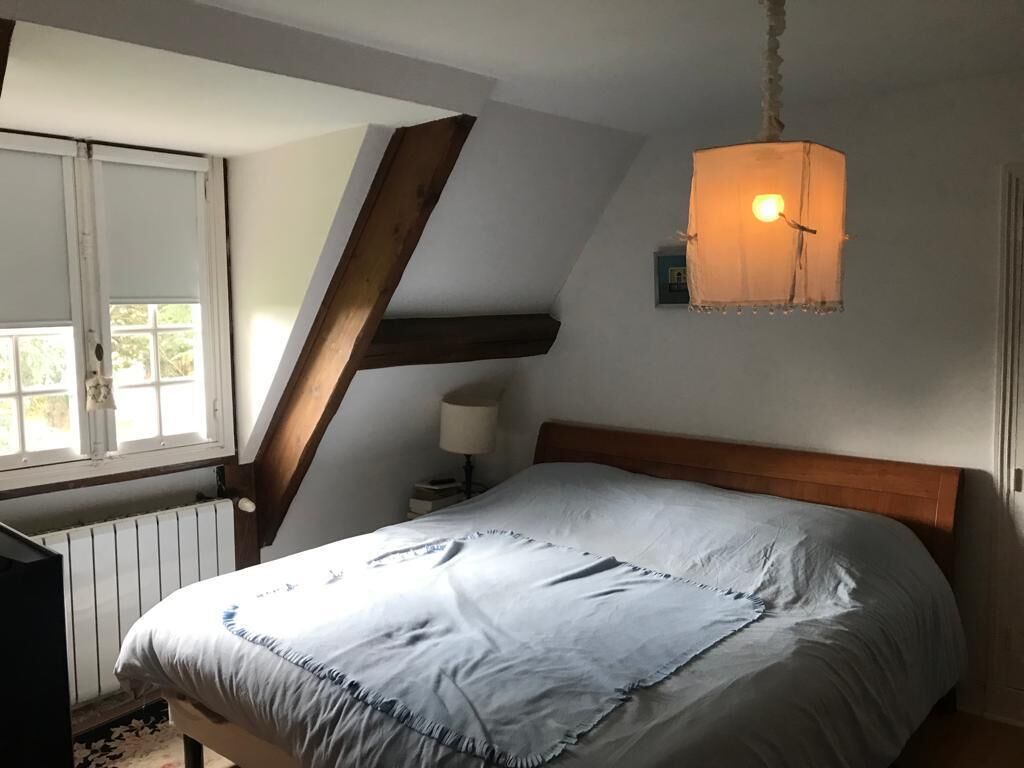 6 عدّة غرف نوم ومكواة/لوح كي وواي فاي مجانًا وملاءات أسرّة