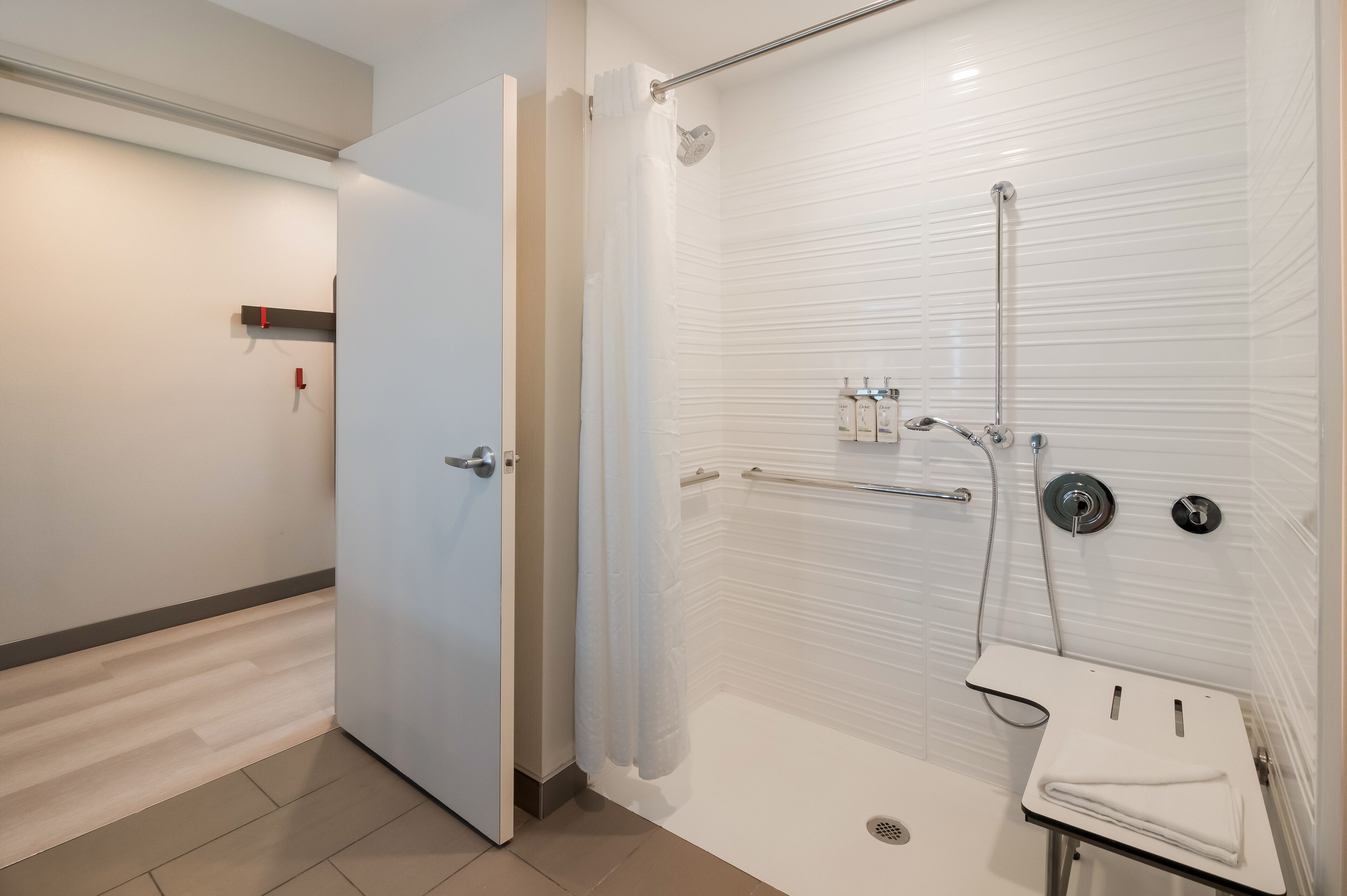 Standard Room, 2 Queen Beds, Mobility Accessible (Communications Accessible) | Bathroom | Free toiletries, hair dryer, towels, soap