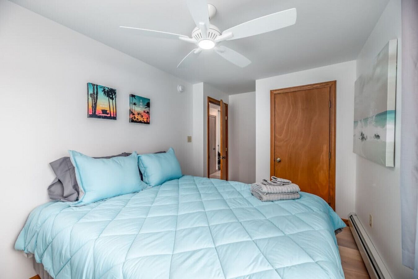 Pine Point Beach Home| Fire Pit| Walk To Beach