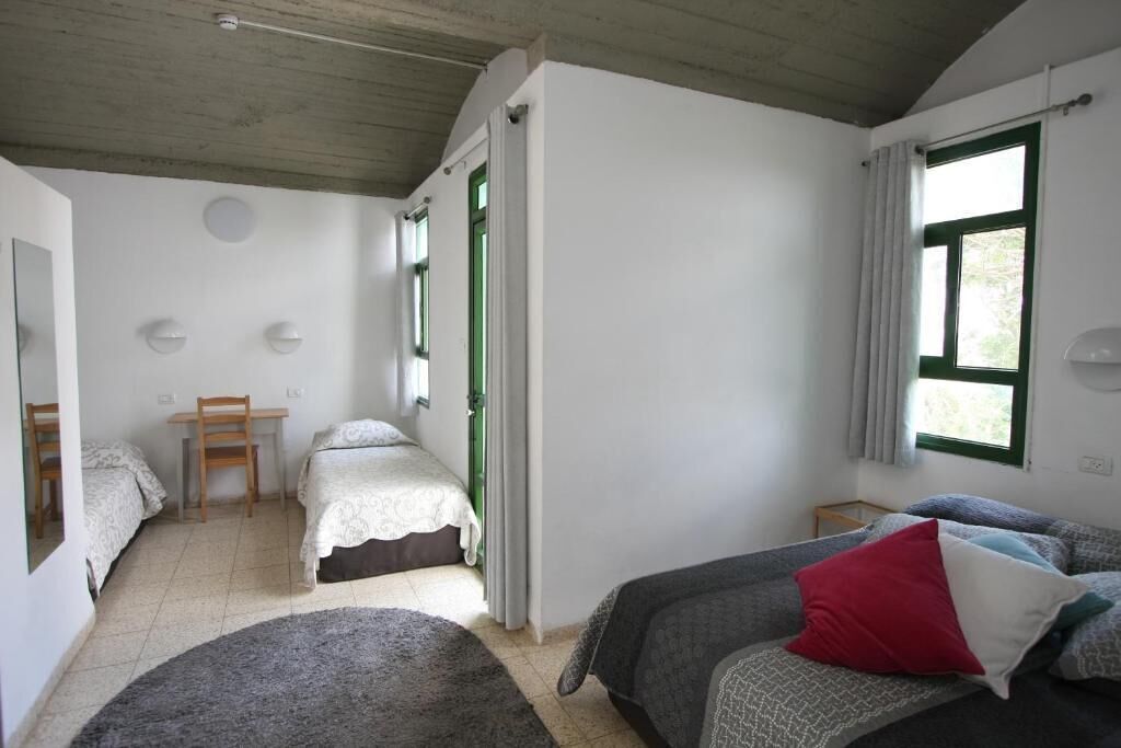 Desk, soundproofing, iron/ironing board, free WiFi