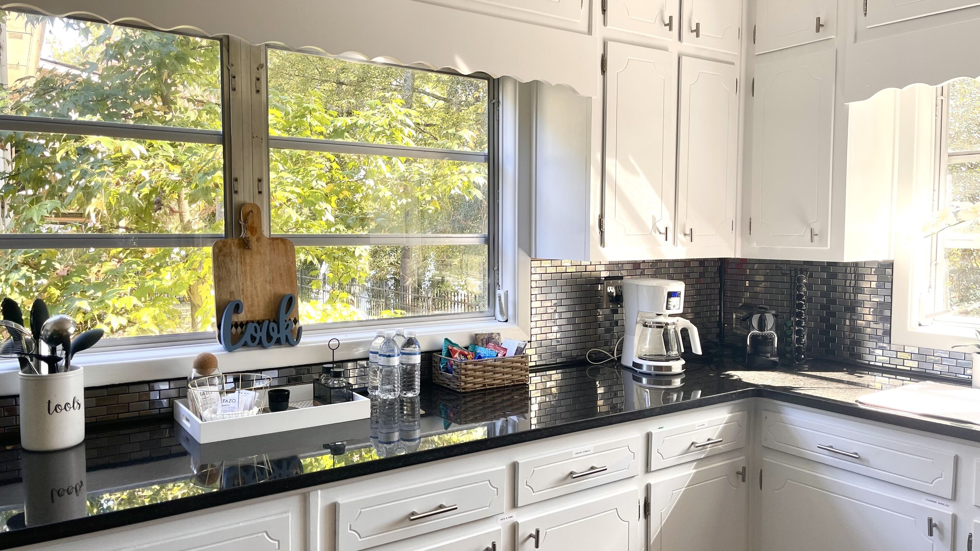 TheRedCottage /lakefront /PRIVATE DOCKs/FREE KAYAKS