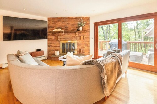 La Maison | Heated Pool • Hot Tub • Ski • Games