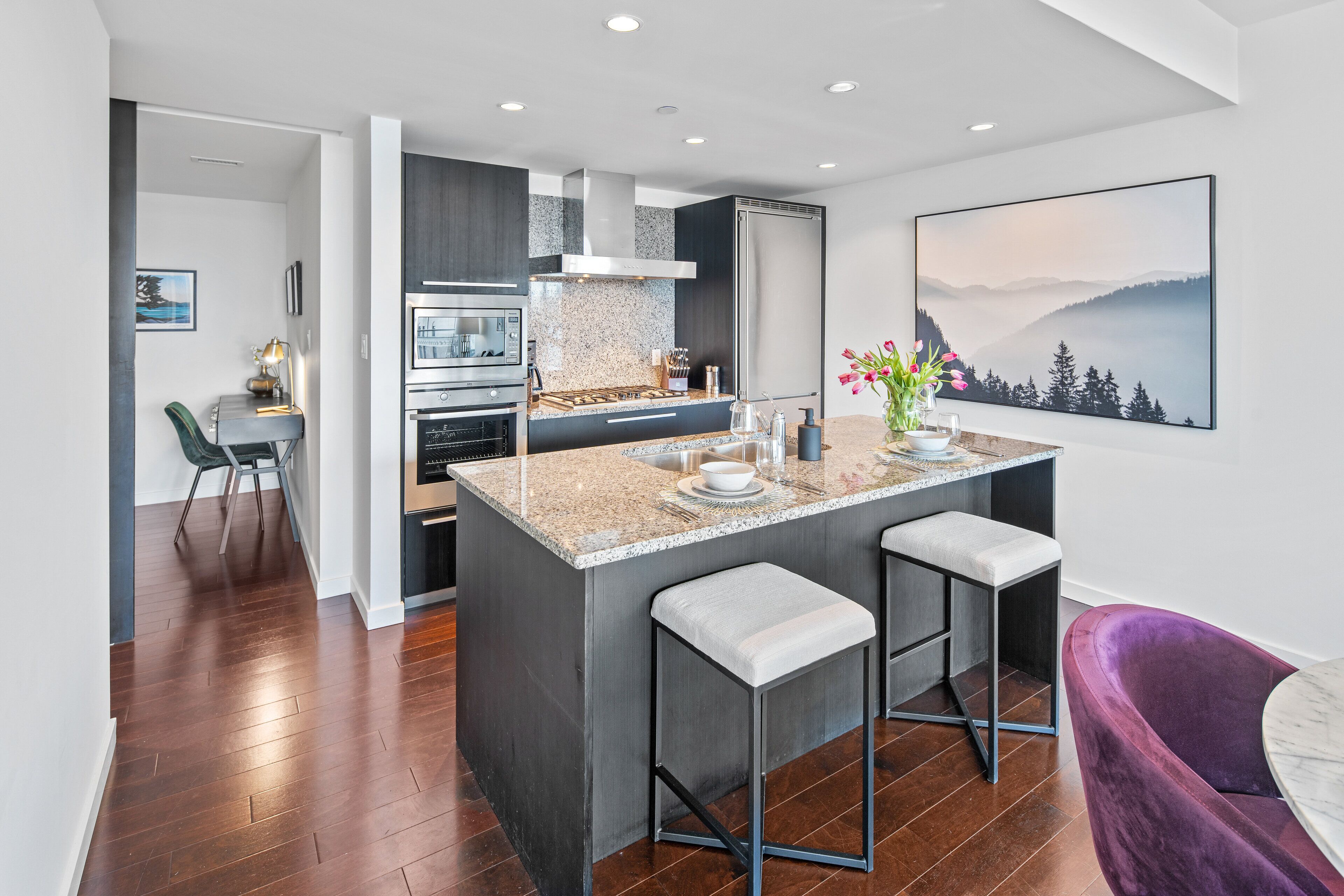 Magnificent King Suite w/ Harbour Views & Pool