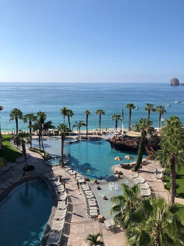 حمّام سباحة خارجي