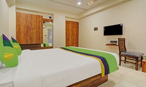 Desk, iron/ironing board - Treebo Royal Imperio, Hinjewadi (Paud)