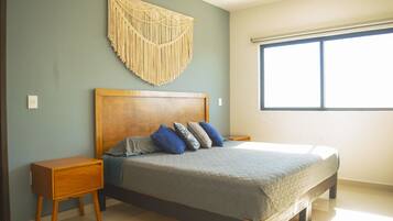 2 bedrooms, desk, iron/ironing board, free WiFi