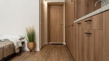 1 chambre, fer et planche Ă repasser, Wi-Fi gratuit, draps fournis