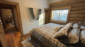 5 slaapkamers, een strijkplank/strijkijzer, reisbedje, gratis wifi