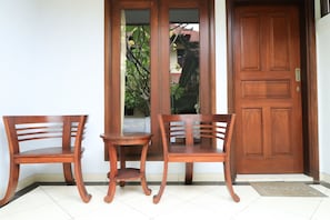 Balcony - Puri Jayaraja by Zuzu (Kuta)