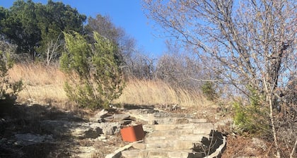 Private country estate near Dinosaur park for families and friends..sleeps 16