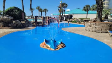 Piscine extérieure, piscine chauffée