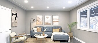 Unique, Converted Bakery In Historic Highlands