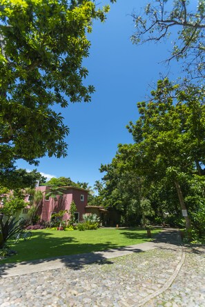 Fachada de la propiedad