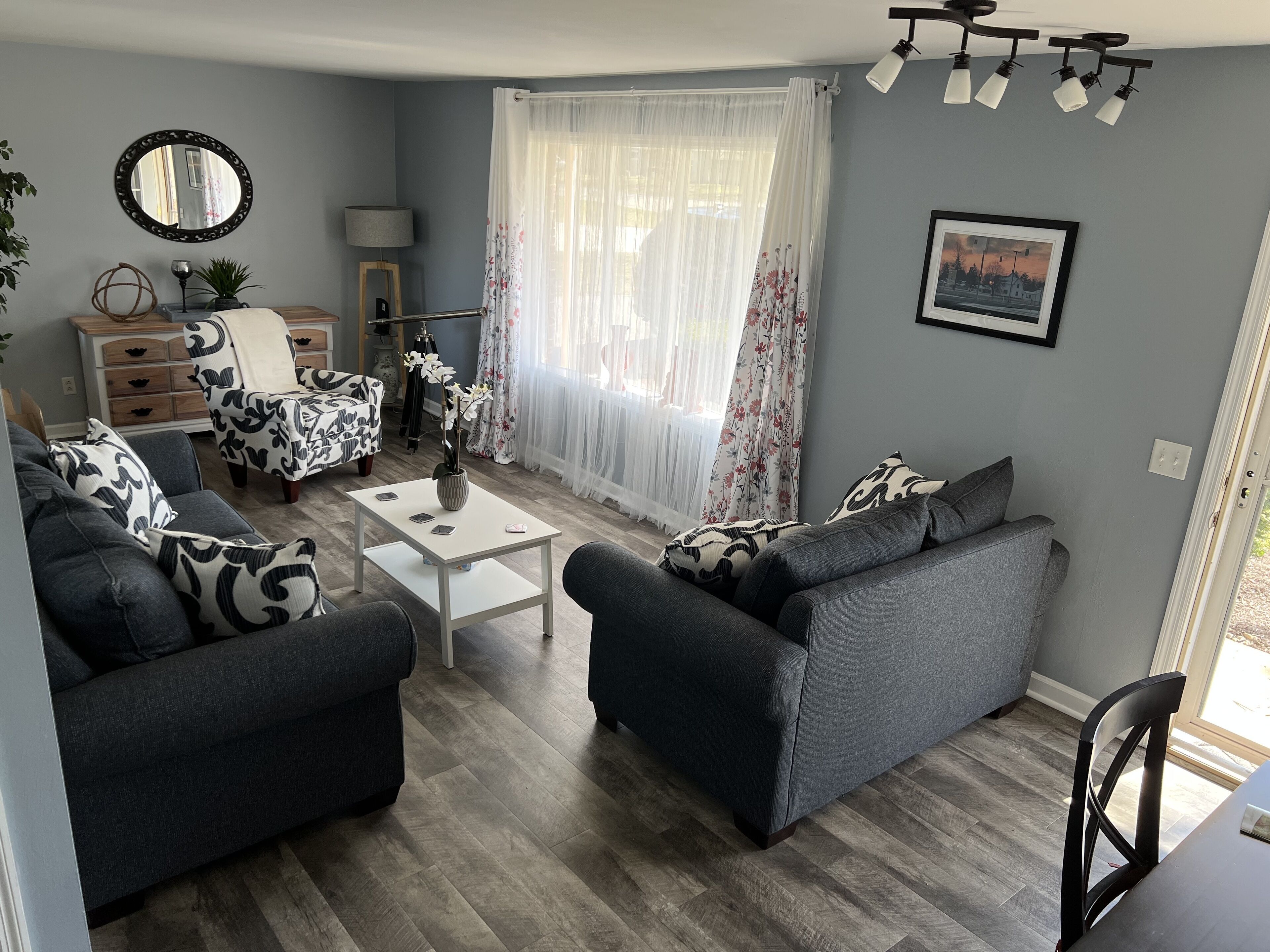 Serene 3-Bdrm Lakehouse