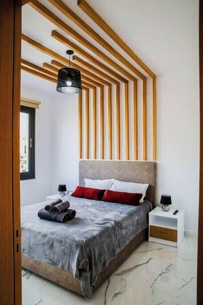 1 bedroom, free WiFi, bed sheets - Sea Side Appartment in Kato Paphos (Πάφος)