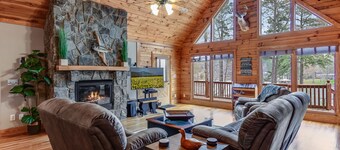 Lake Gaston Waterfront  Log Cabin
  