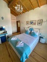 Panoramic Double Room | Minibar, desk, free cribs/infant beds, rollaway beds