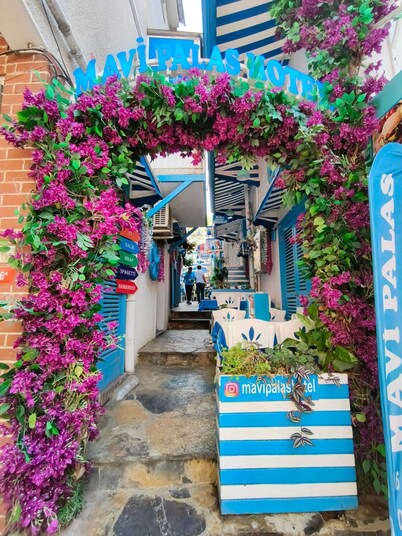 BÜYÜKADA MAVİ PALAS HOTEL