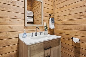 Luokittelematon kuva, 4 kautta 30, painike