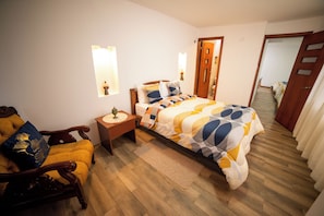 2 Schlafzimmer, Bügeleisen/Bügelbrett, kostenloses WLAN, Bettwäsche