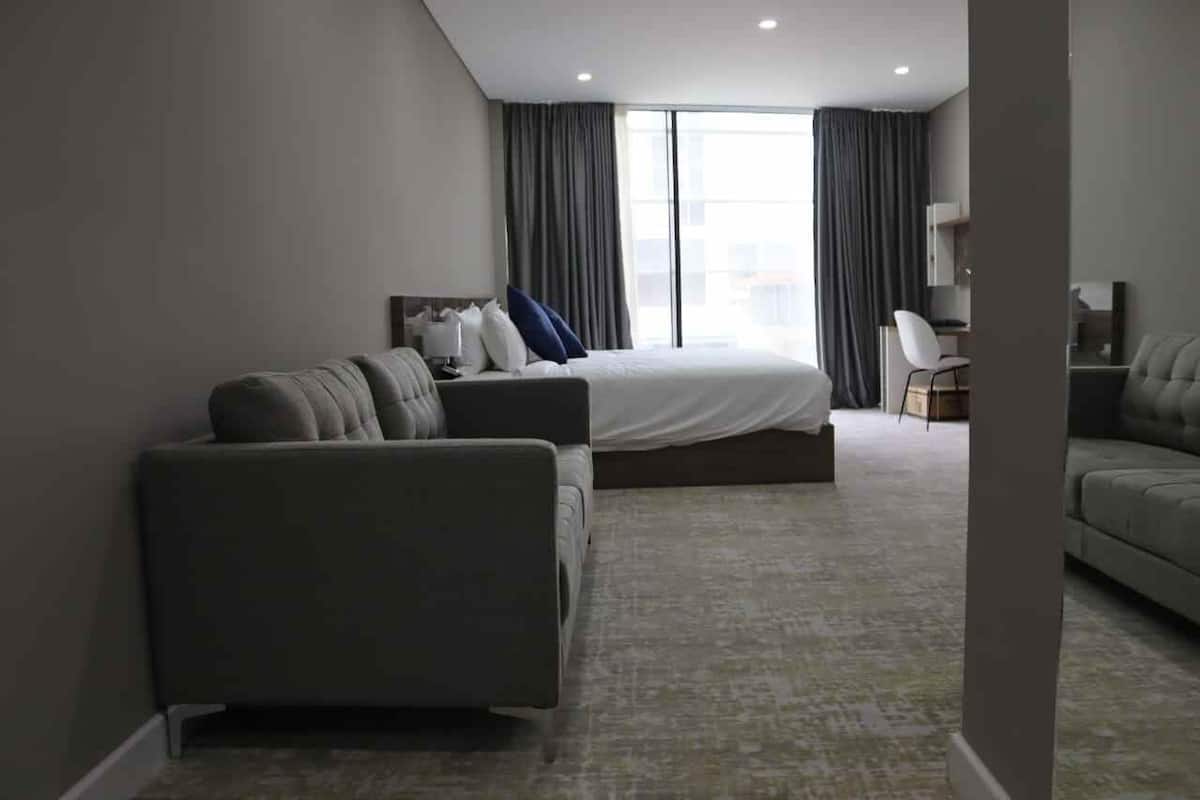 Premium-Doppelzimmer | 1 Schlafzimmer, Minibar, Zimmersafe, Schreibtisch