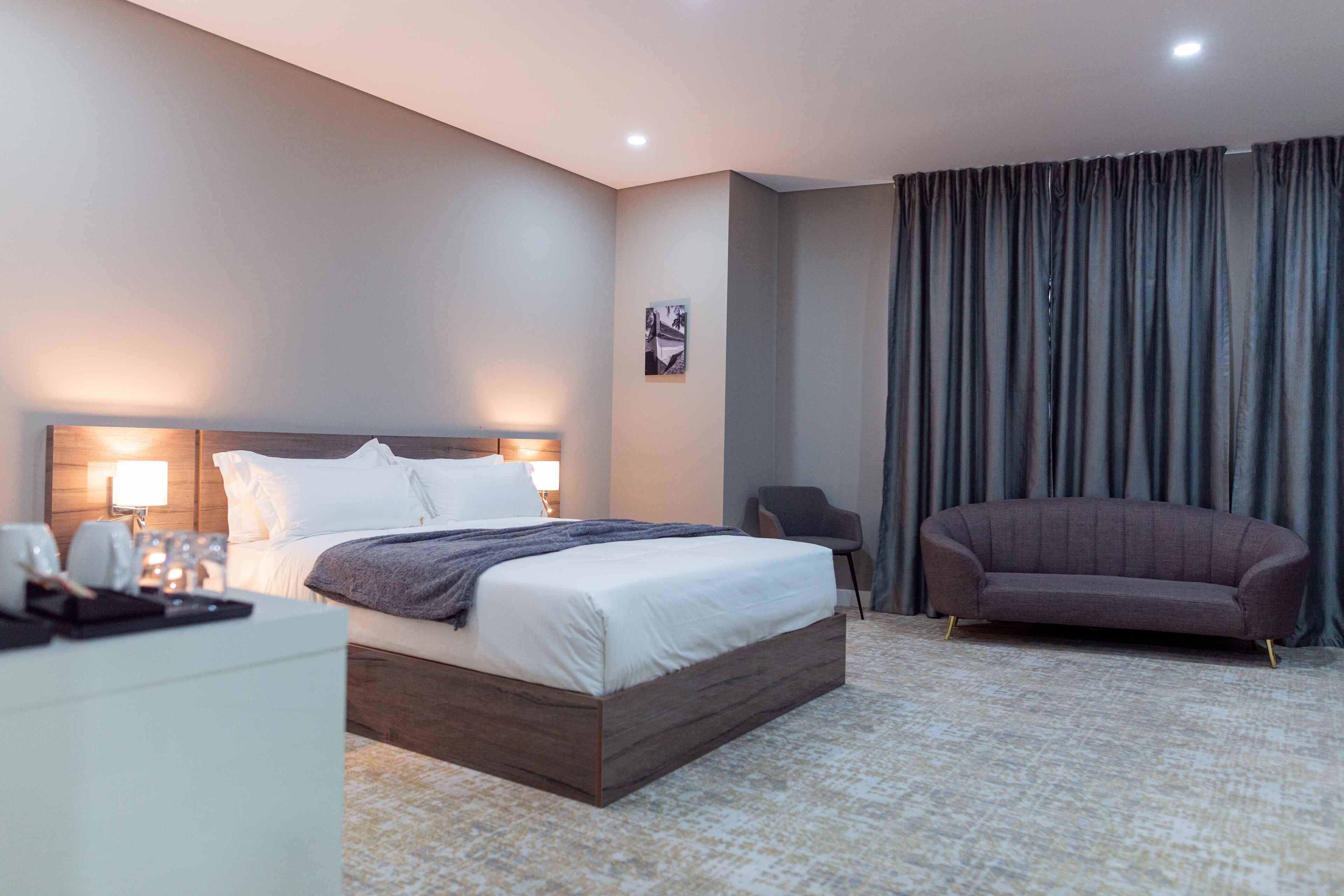 Double Room | Minibar, in-room safe, desk, free WiFi