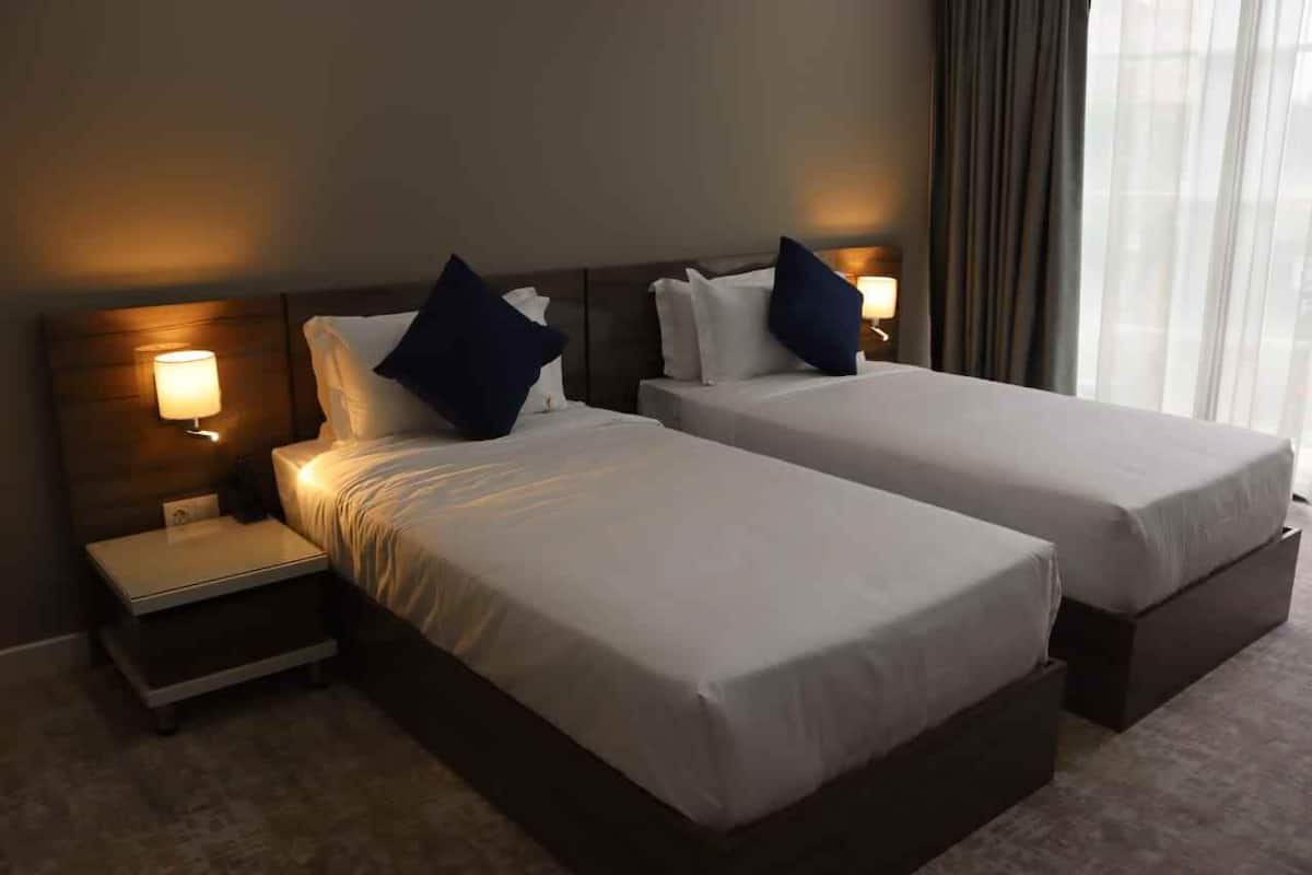 Deluxe-Zweibettzimmer | 1 Schlafzimmer, Minibar, Zimmersafe, Schreibtisch